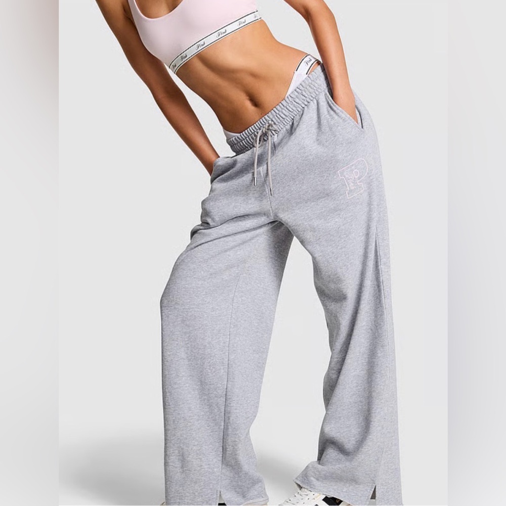 VS PINK CAMPUS FLEECE WIDE-LEG SPLIT-HEM SWEATPANTS